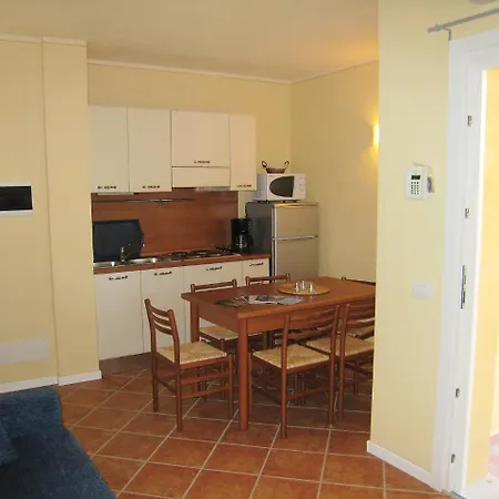 Apartment Locazione Turistica La Corte *